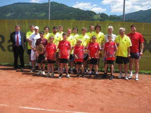IMG_2509 Übergabe der neuen Dressen